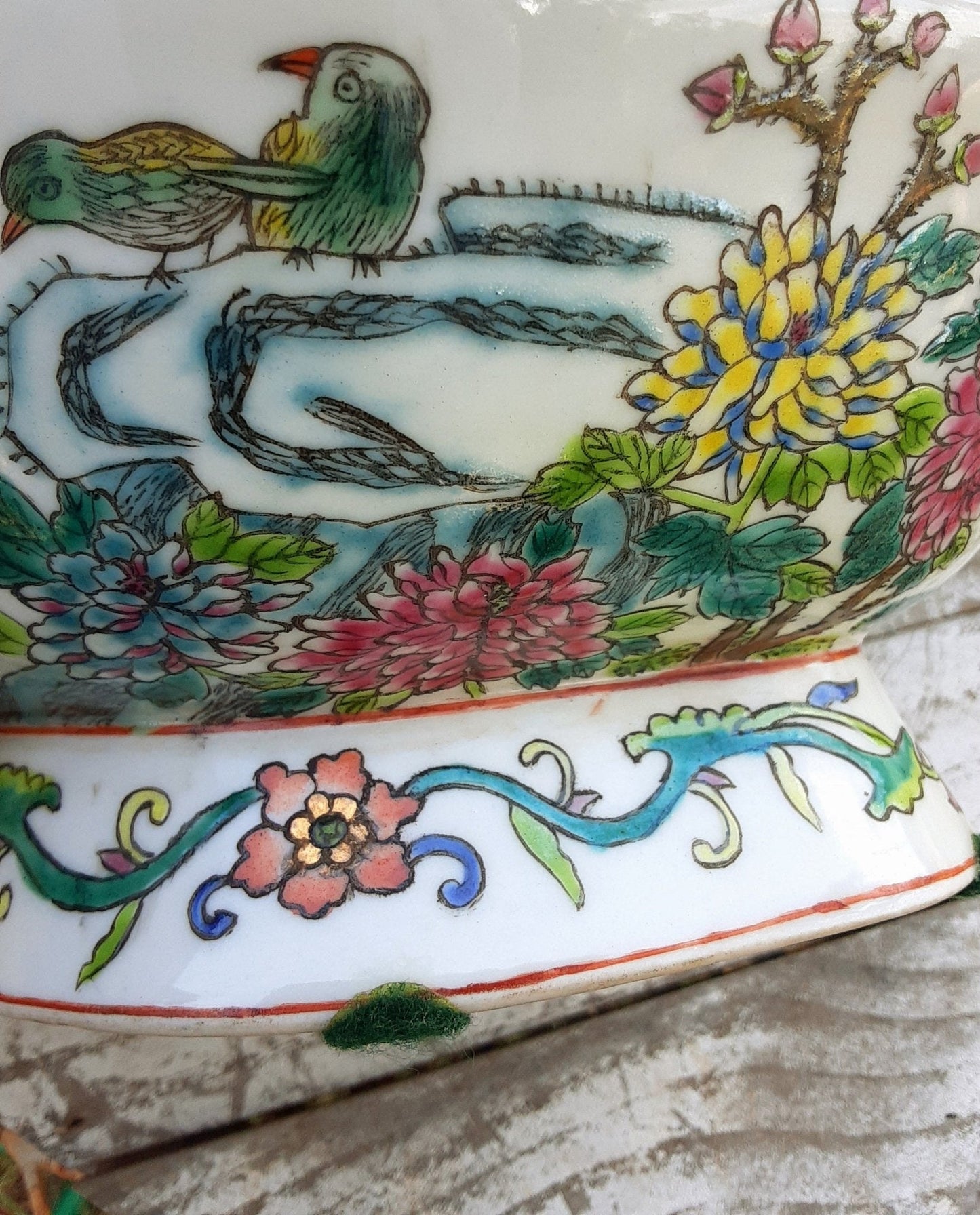 Chinese Lobed Oblong Pedestal Bowl - Bird Of Paradise - Mid 20th Century - Bazzy's