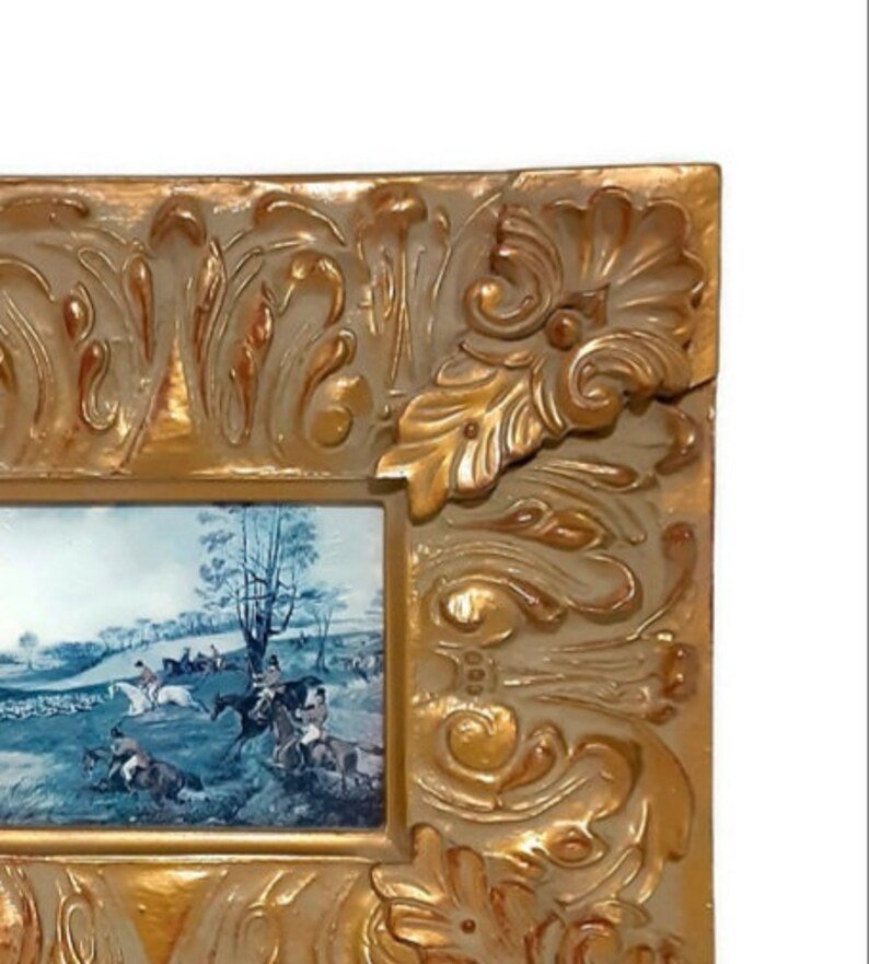 Gold Acanthus Design Frame - Hunting Scene With Foxhounds - Bazzy's