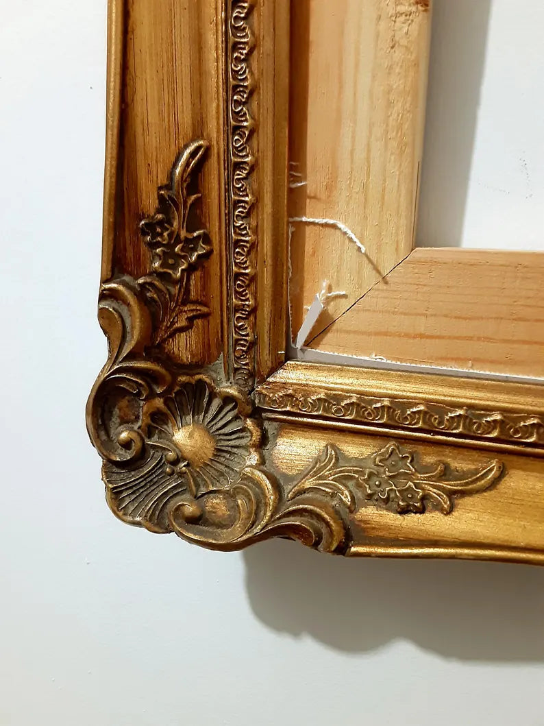 Vintage Rococo Style Wood Frame - Gold Scallop Accent