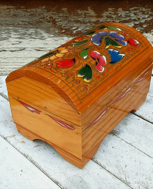 Hand Painted Folk Art Jewelry Box - Pennsylvainia Dutch Design